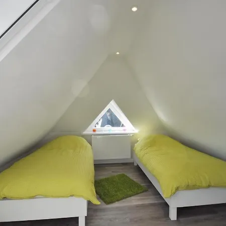Doppelhaushaelfte Boehler Strandhus Feriehus
